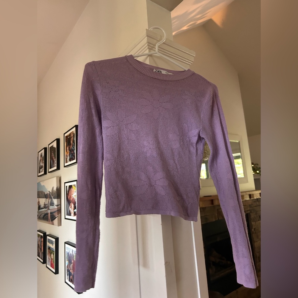 ZARA - Lavender Knit Floral Top